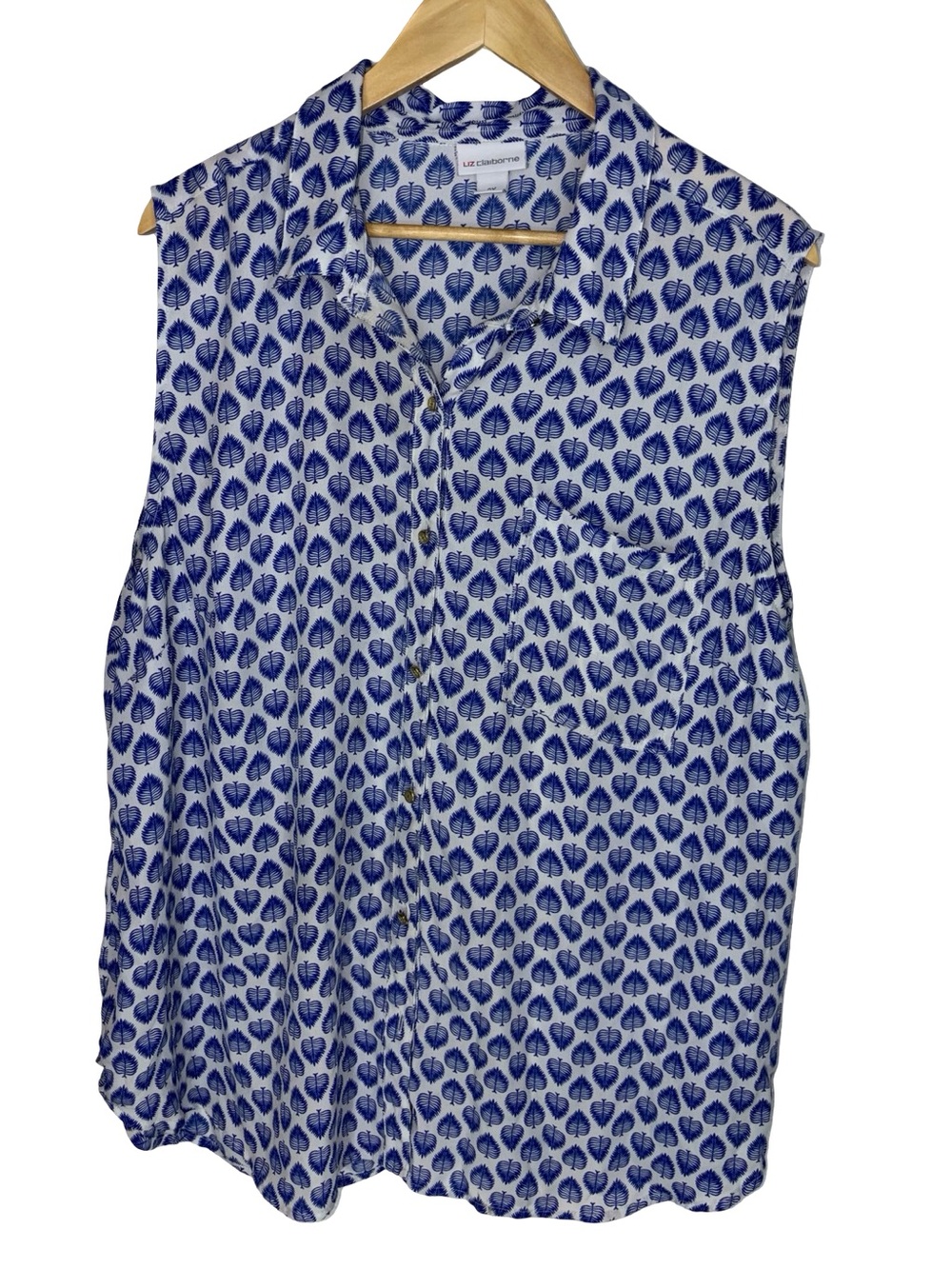 Liz Claiborne Blue and White Sleeveless Printed Button-Front Camisole 1X